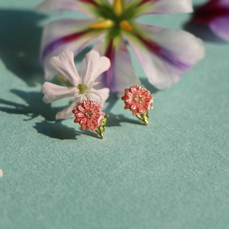 flower letter5 ピアス ：zoule（ゾーラ） - gargle online