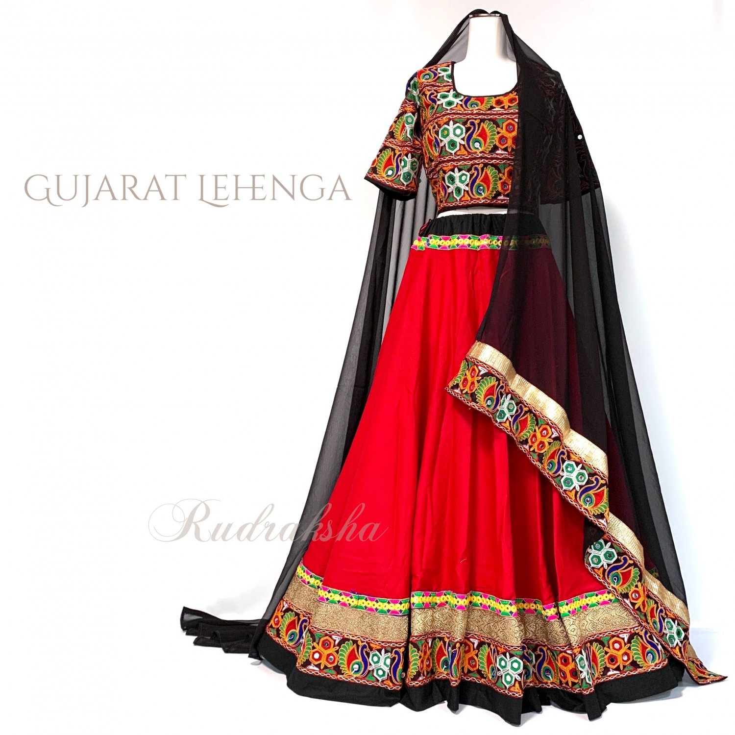 Gujarati Garba Lehenga レッドxブラック インド 民族衣装 ガルバ ナヴラトリ ダンディヤレヘンガ インドファッション インドダンス衣装の通販専門店 Rudraksha