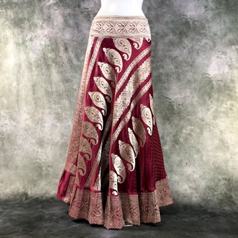 インドチカンワーク刺繍サリー