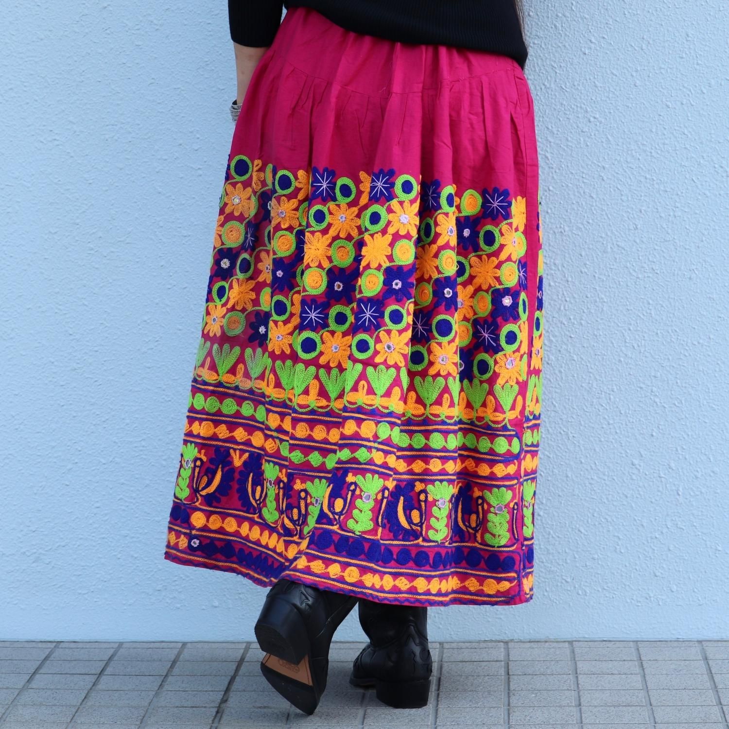 Kuchi Gypsy Skirt #76 ＊Vintage＊カッチ刺繍スカート≪FUCSHIA