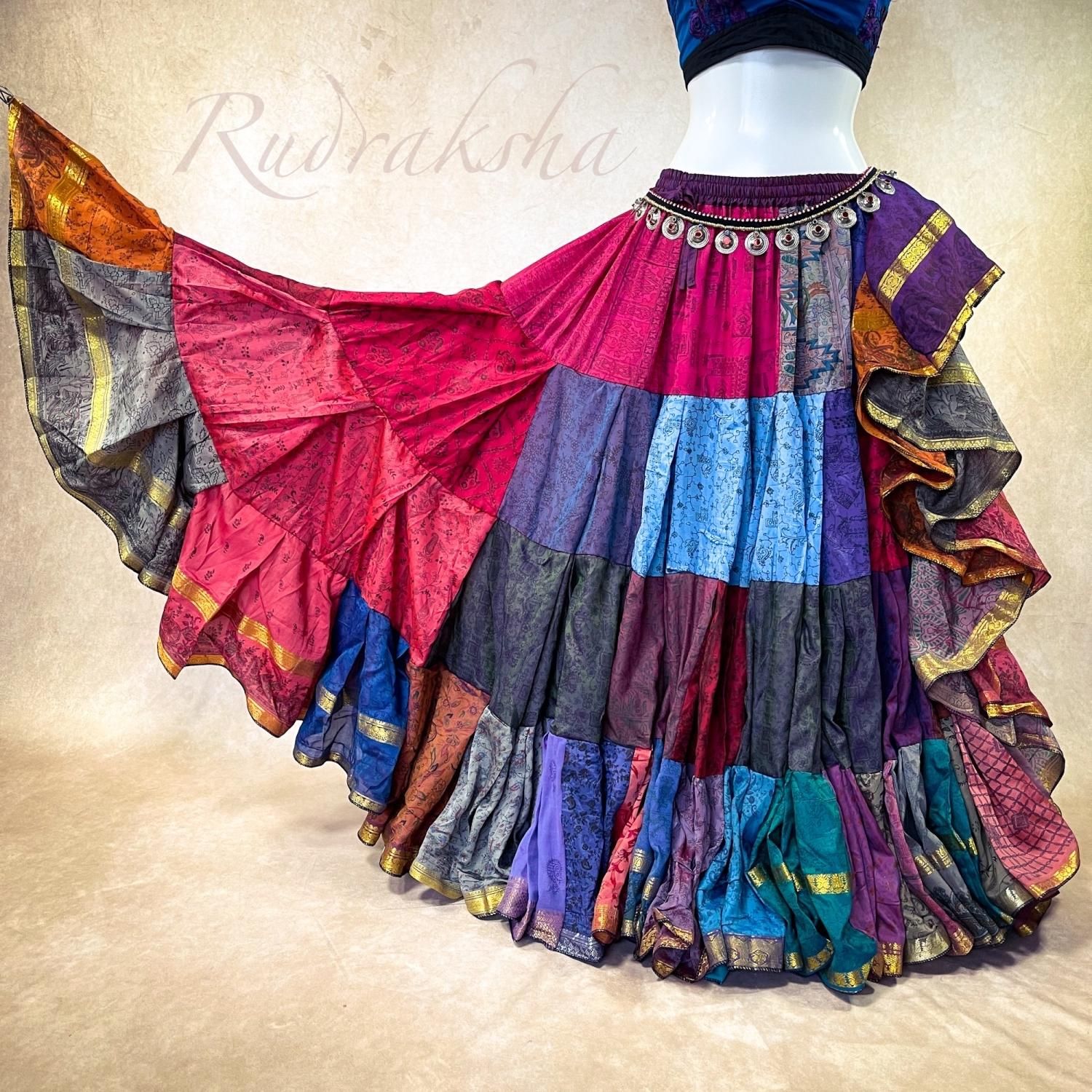 ジプシー スカート 32ヤード 玉虫色 インドシルクサリー生地 ベリーダンスフォークロア衣装 トライバル衣装 フラメンコ衣装 Rudrakshaオリジナル ジプシー スカート 32ヤード 玉虫色 インドシルクサリー生地 ベリーダンスフォークロア衣装 トライバル衣装 フラメンコ衣装 Rudrakshaオリジナル