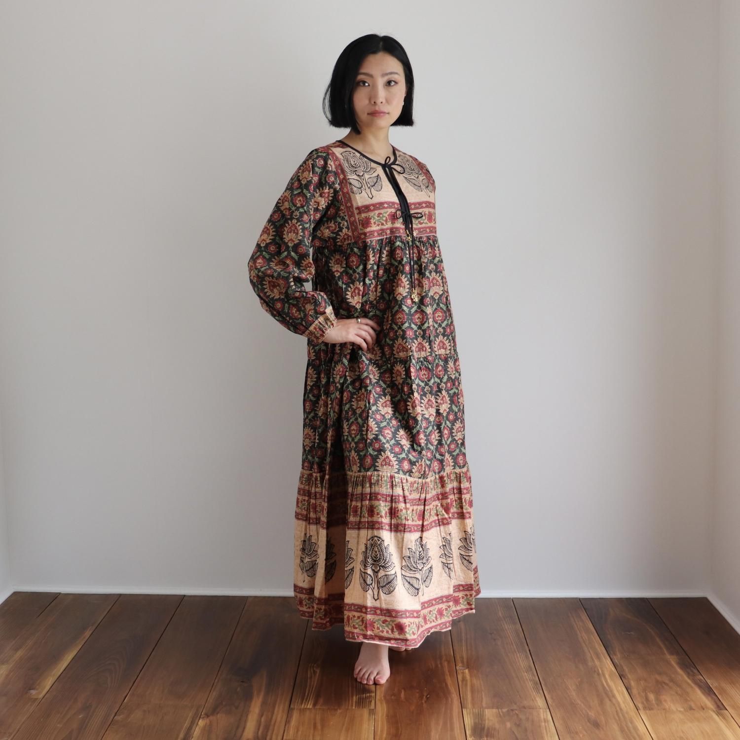RUDRAKSHA ハンドブロックプリント インド綿ワンピース RUDRAKSHA ハンドブロックプリント インド綿ワンピース