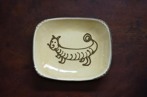 山田洋次 スリップ・絵皿 犬 237 - うつわと暮らしの道具 mokodi