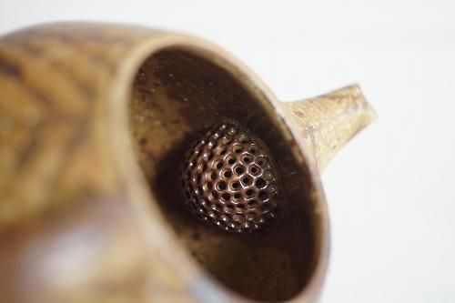 城進　白灰釉　ポット（つまみ無し） 城進 白灰釉 ポット（つまみ無し） - うつわと暮らしの道具 mokodi