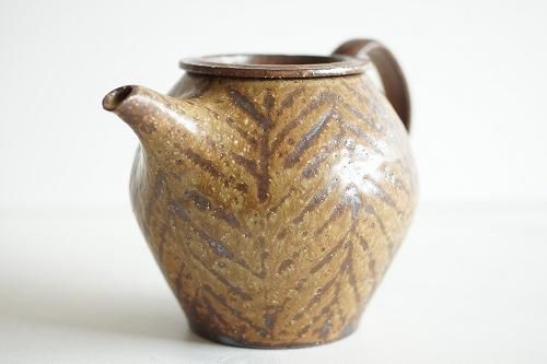 城進　　鉄絵　ポット 城進 鉄絵 ポット（つまみ無し） - うつわと暮らしの道具 mokodi モコディ