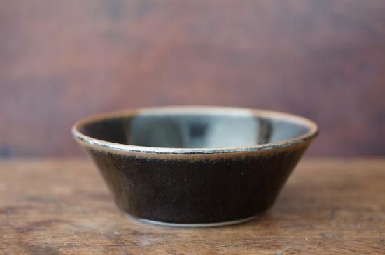 出西窯 4寸 はたぞり切立鉢(黒) - うつわと暮らしの道具 出西窯 4寸 はたぞり切立鉢(黒) - うつわと暮らしの道具