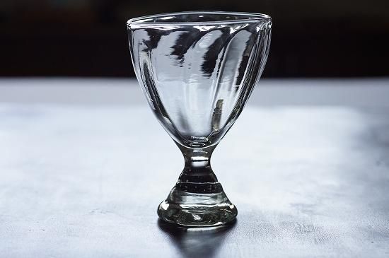 おおやぶみよ チビモールワイングラス 208 - うつわと暮らしの道具