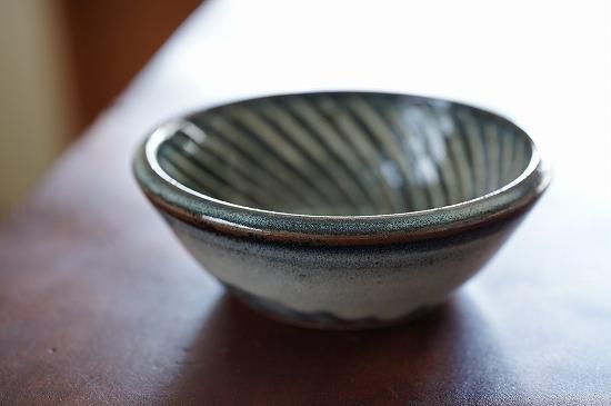 湯町窯 切立鉢（4寸）海鼠・鎬 129 - うつわと暮らしの道具 mokodi