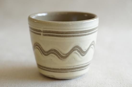 山根窯 そば猪口カップ（白・櫛描き）006 - うつわと暮らしの道具