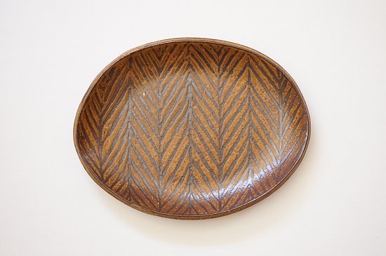 城進 鉄絵 オーバル皿（中）106 - うつわと暮らしの道具 mokodi モコディ