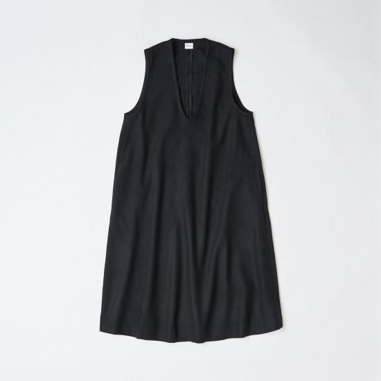 ウール混Vネックフレアワンピース・19-24268