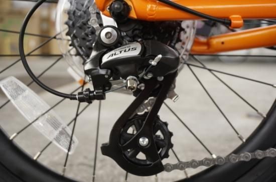 PURSUER（パーサー）|ハイドロフォーミング成型の強くて美しいフレーム