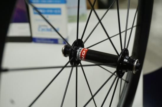 カッコ良いカスタムをしたい方は、キットデザインのフルカーボン カッコ良いカスタムをしたい方は、キットデザインのフルカーボン