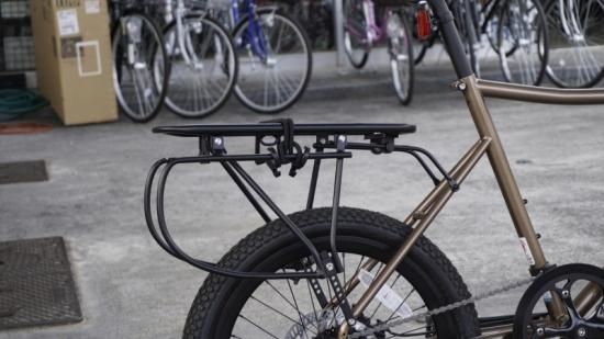 カーゴラック 20～26インチの自転車に装着出来るリアラック。耐荷重は25kg