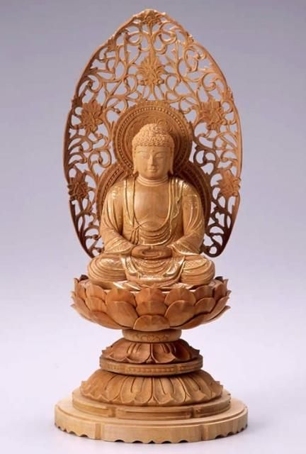 仏像 座釈迦 釈迦如来(白檀・丸台座) 2.5寸 - 仏壇仏具の 仏像 座釈迦 釈迦如来(白檀・丸台座) 2.5寸 - 仏壇仏具の