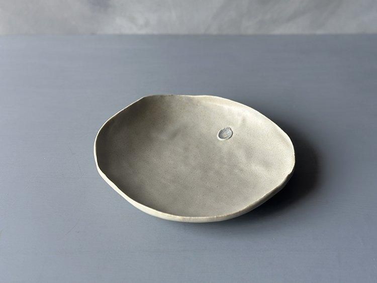 【新品未使用】岩田圭介 小皿 2点 変わり丸皿（灰緑）/ 岩田圭介 - 櫻茶屋オンラインショップ