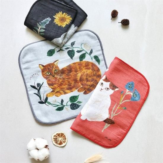 松尾ミユキ ガーゼタオルハンカチ | 可愛いネコ柄 - ライフスタイル