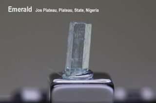エメラルド　結晶石　ナイジェリア産｜Jos Plateau, Plateau, State, Nigeria｜Emerald｜緑柱石｜