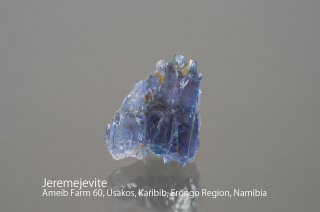 ジェレミバイト　結晶　ナミビア産｜Jeremejevite｜Ameib Farm 60, Usakos, Karibib, Erongo Region, Namibia｜エレミア石｜
