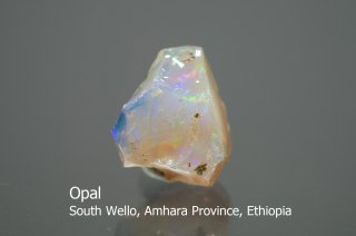 オパール　結晶石　エチオピア産｜蛋白石｜South Wello(Welo; Wollo), Amhara Province, Ethiopia｜Opal｜