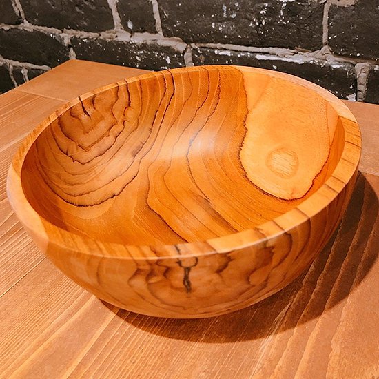 木製サラダボウル L おうちでカフェごはん 天然木の世界にひとつしかない表情が魅力の木製サラダボウル Saucy Style