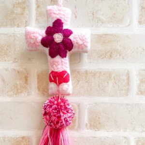 【メキシコ刺繍】十字架オーナメントM クロス クルス　壁掛け 壁飾り（ピンク）