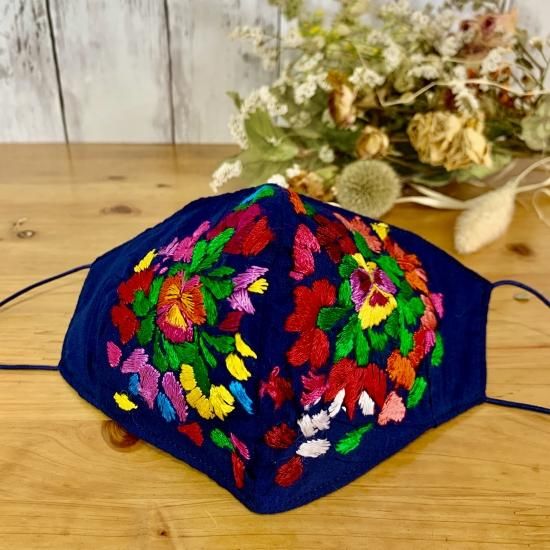 サンアントニーノ刺繍のマスク ネイビー メキシコ雑貨 民芸品の通販 メキシコ雑貨こらそん サンアントニーノ刺繍のマスク ネイビー メキシコ雑貨 民芸品の通販 メキシコ雑貨こらそん
