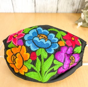 【メキシコ製】シナカンタンの花刺繍マスク（フローレス×ブルー）