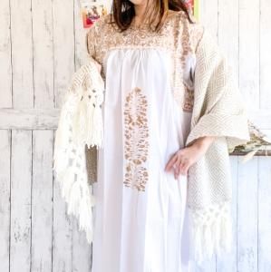 お値下げ中!30800円→18480円】サンアントニーノ刺繍ワンピース お値下げ中!30800円→18480円】サンアントニーノ刺繍ワンピース