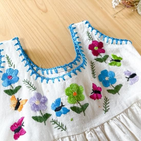 メキシコ刺繍 ベビー キッズワンピース サイズ 90 100 ノースリーブオフホワイト メキシコ刺繍 ベビー キッズワンピース サイズ 90 100 ノースリーブオフホワイト