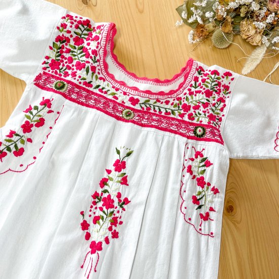 メキシコ刺繍 キッズワンピース サイズ 110 130 袖付き白
