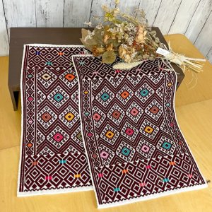 【メキシコ製】ララインサール織りのランチョンマット（燕脂）