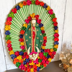 【メキシコ製】グアダルーペの聖母「マリア像」 パルマとベジョータの壁飾りL