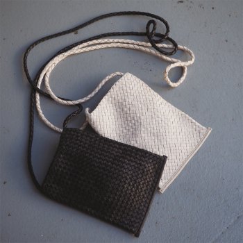 warang wayan / leather mesh portable case 