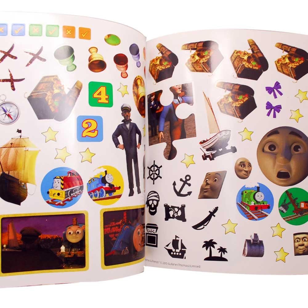 絵本 きかんしゃトーマス 探せ 謎の海賊船と失われた宝物 シールあそびえほん To トーマスグッズのオフィシャルストア きかんしゃトーマス公式オンラインストア