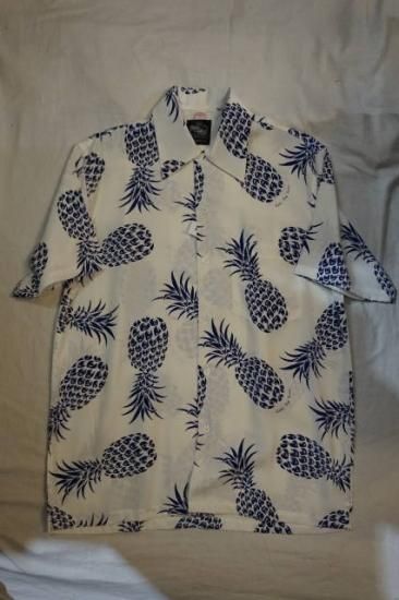 Kona Bay Hawaii』(コナベイハワイ ) アロハシャツ(パイナップル