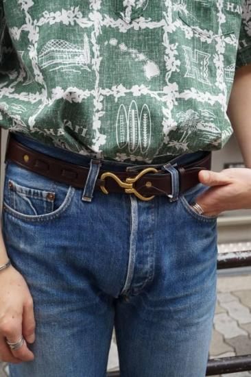 TORY LEATHER』 (トリーレザー) 1.25インチ フックバックルベルト 