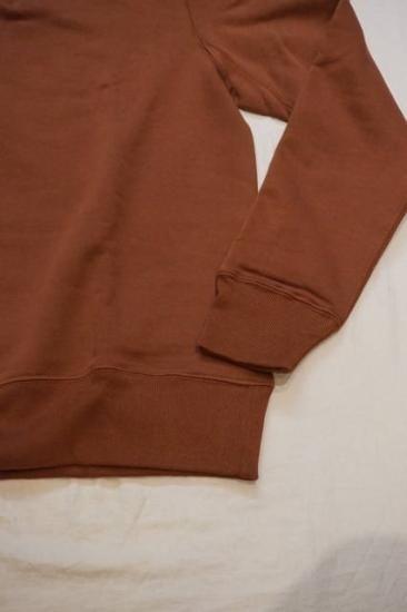 Merz b. Schwanen』 (メルツベーシュヴァーネン) クルーネック