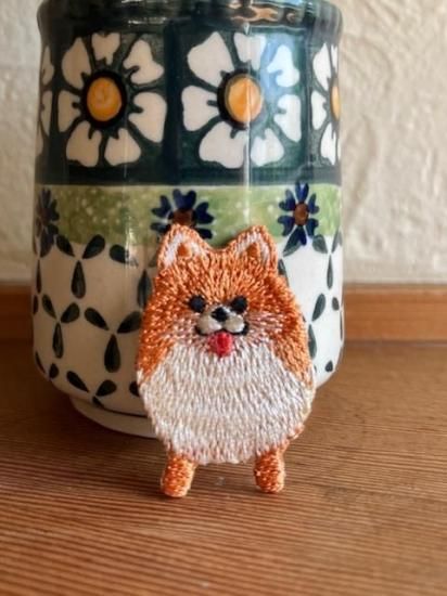ポメラニアン 刺繍ワッペン | オリジナルデザイン - アップリケ