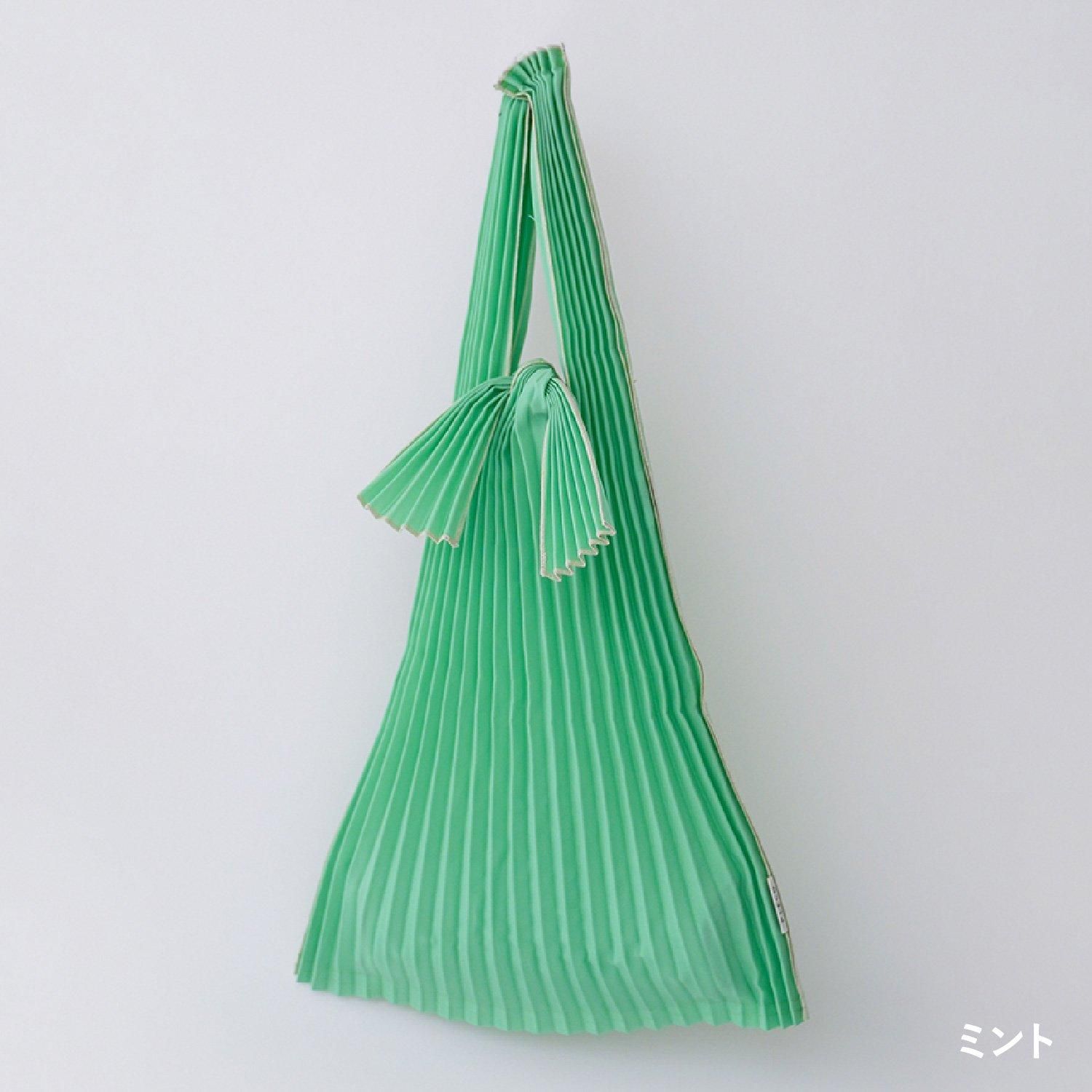お出かけの時のサブバッグにもオススメ 【kna plus】PLECO S