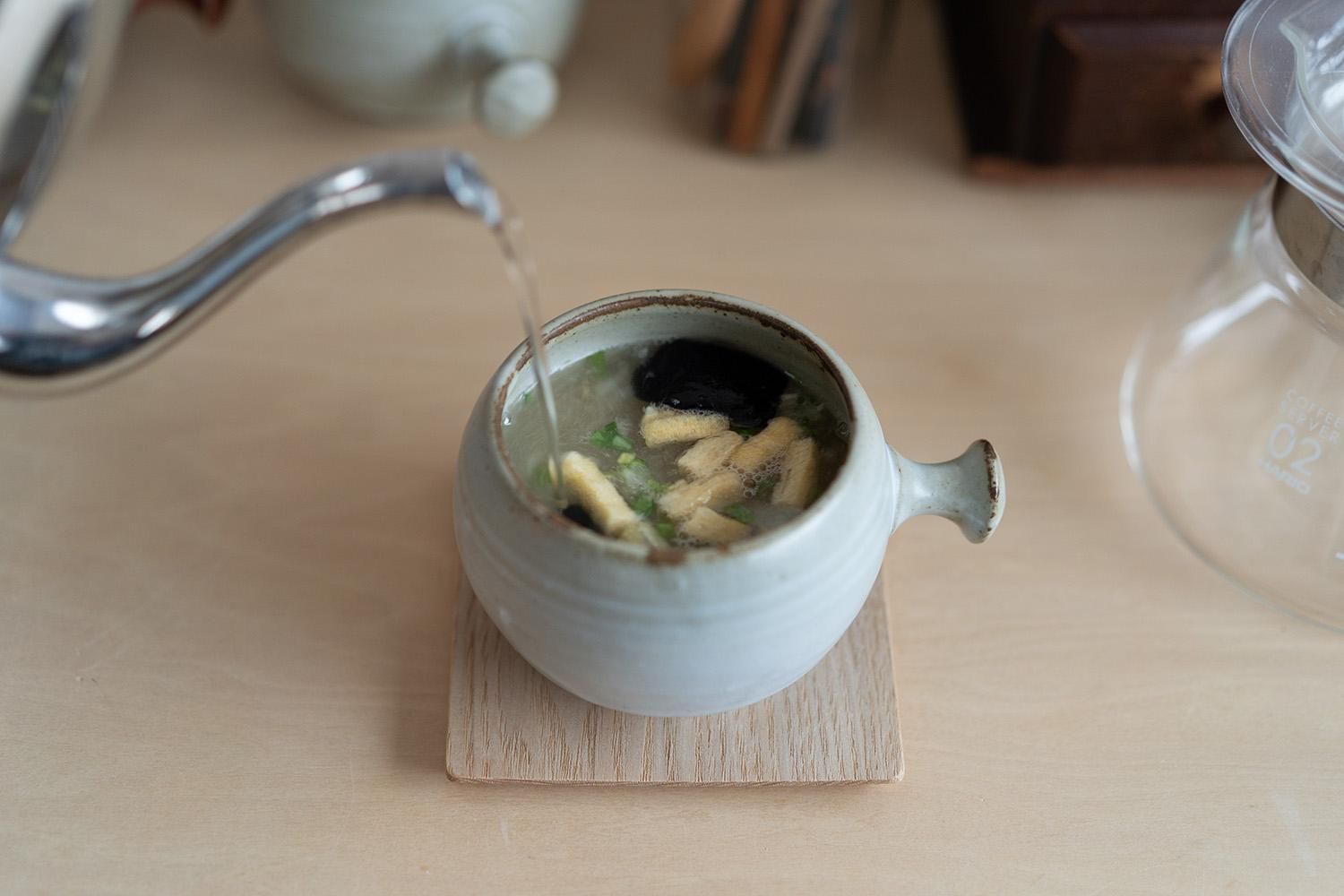SAVA!STORE】インスタント味噌汁やスープ専用の越前焼カップmugwan SAVA!STORE】インスタント味噌汁やスープ専用の越前焼カップmugwan