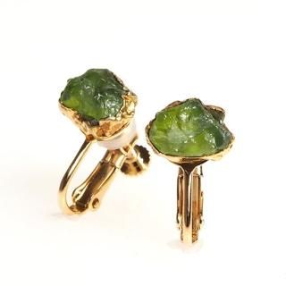 メノウ(瑪瑙)のピアス(10101GR-H1190003)｜天然石アクセサリー｜通販