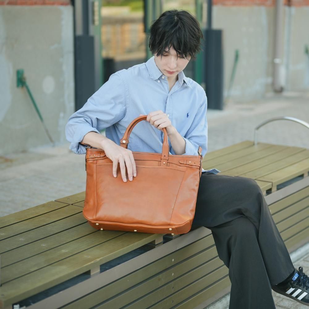 豊岡鞄】レザーAdjustable横トート - 木和田正昭商店公式 豊岡鞄】レザーAdjustable横トート - 木和田正昭商店公式
