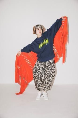 <img class='new_mark_img1' src='https://img.shop-pro.jp/img/new/icons14.gif' style='border:none;display:inline;margin:0px;padding:0px;width:auto;' />【nunuforme】 NOISE NUNUロゴポインテッドパンツ  (135~145)Beige×Black 2025AW