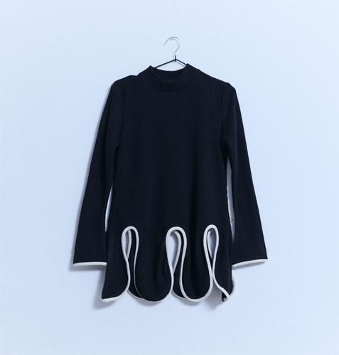 <img class='new_mark_img1' src='https://img.shop-pro.jp/img/new/icons14.gif' style='border:none;display:inline;margin:0px;padding:0px;width:auto;' />ZoZIO Octopas tops (T) black 2025AW