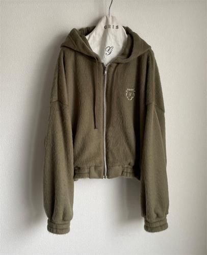 <img class='new_mark_img1' src='https://img.shop-pro.jp/img/new/icons14.gif' style='border:none;display:inline;margin:0px;padding:0px;width:auto;' />GRIS  Shaggywide Zip Fody  (L~XL)  KHAKI   2025AW