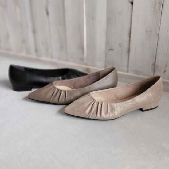 SALE 残りわずか】 9114 ソフトギャザーパンプス ¥17,930 SALE 残りわずか】 9114 ソフトギャザーパンプス ¥17,930