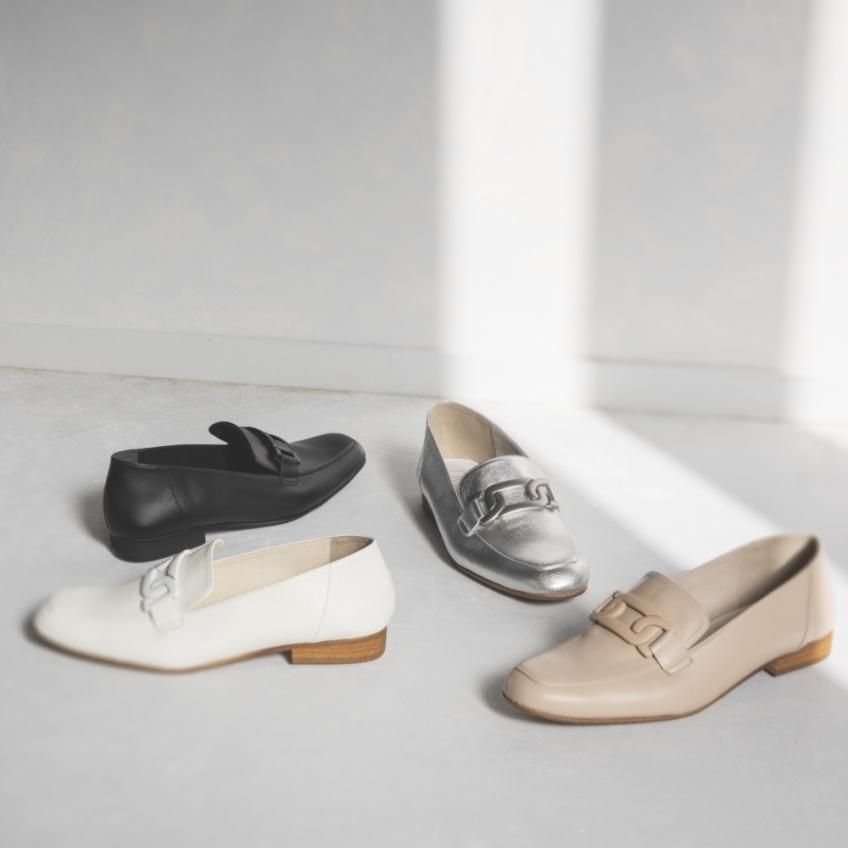 SALE 残りわずか】9122 チェーンモチーフソフトローファー ¥19,250 SALE 残りわずか】9122 チェーンモチーフソフトローファー ¥19,250