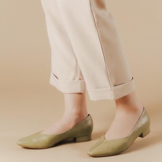 SALE】9178 センターパイピング フレンチトゥパンプス ￥18,700