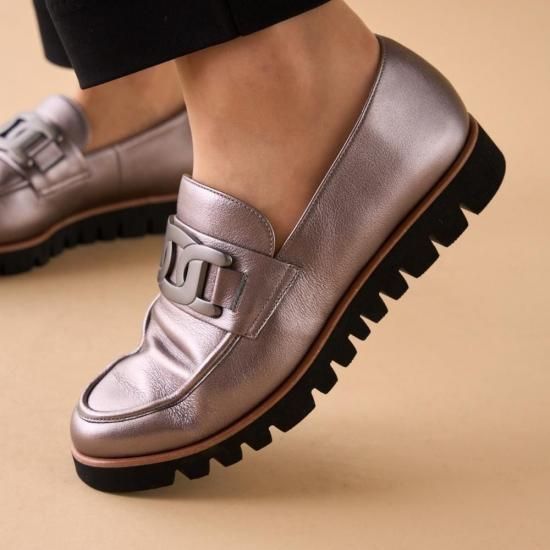 ☆新品未使用☆ 24cm トリーバーチ　ローファー 網目デザイン☆ ７M TORY BURCH トリーバーチ ローファー EMBELLISHED CLASSIC LUG